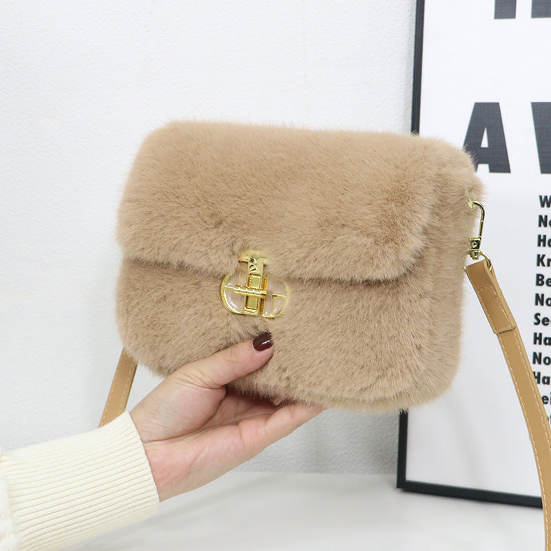 Cozy Plush Crossbody Bag – Stylish Autumn/Winter Women’s Accessory