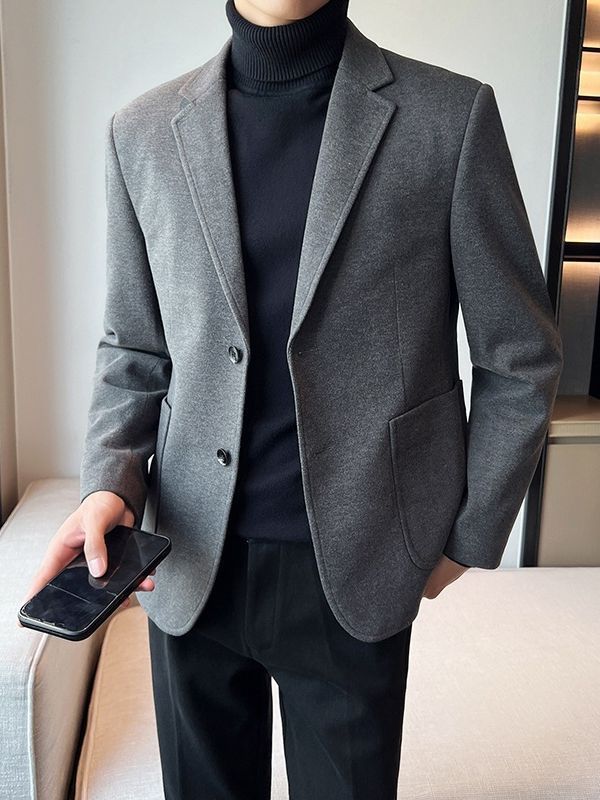 Stylish Woolen Coat Perfect for Cool Weather Outfits