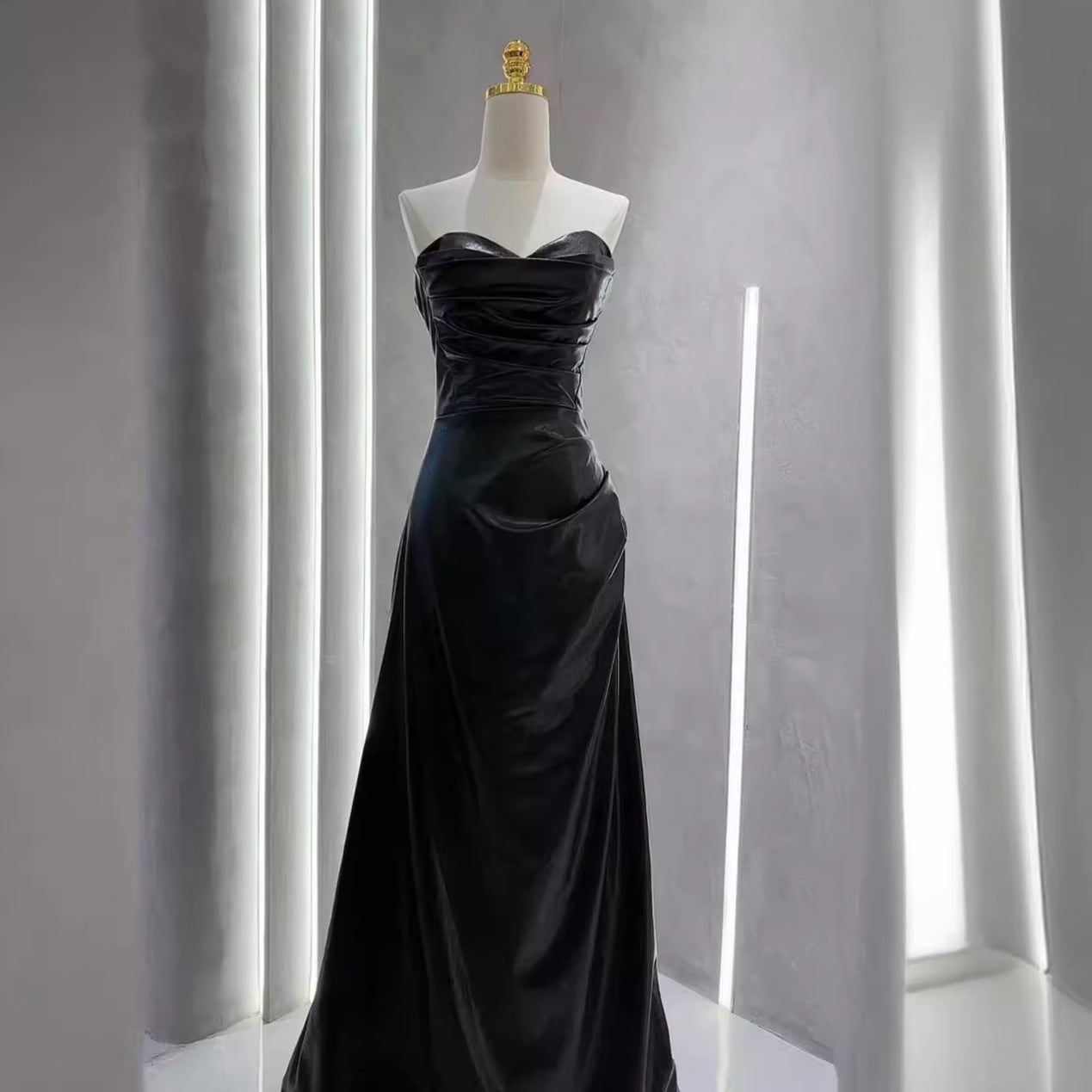 Sexy Off-Shoulder Gown with Sleek Leather Skirt