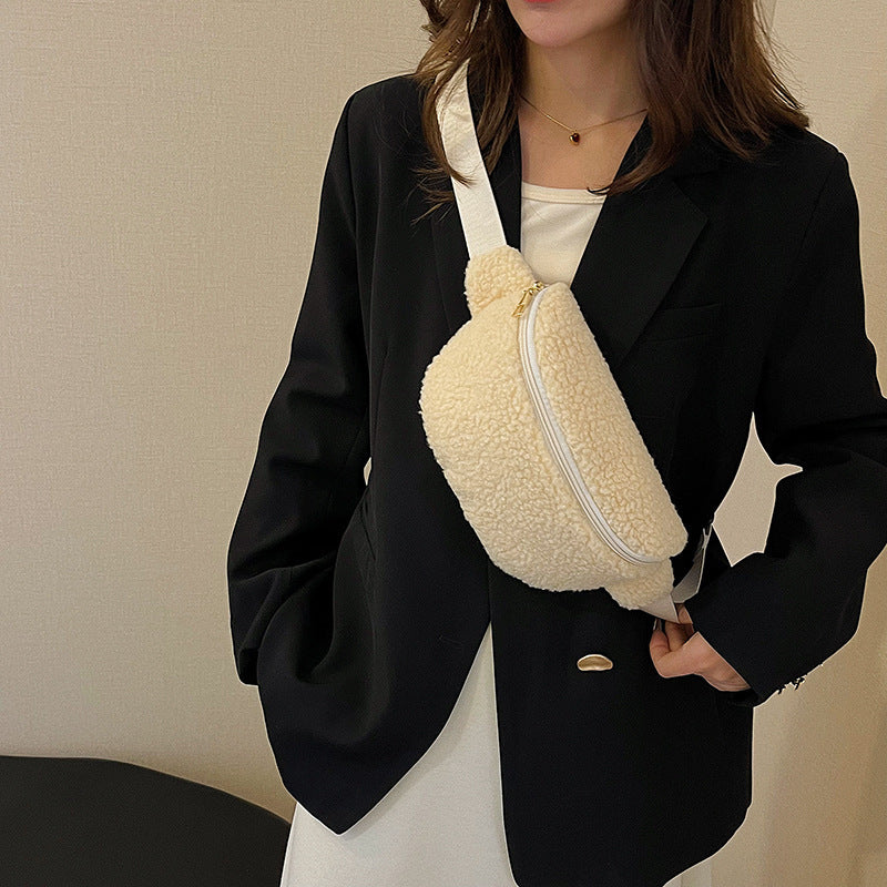 Cozy Lamb Wool Crossbody – Stylish Shoulder Bag for Women