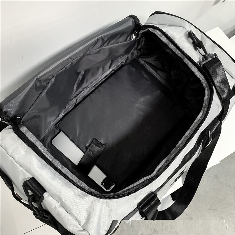 Lightweight Waterproof Gym & Travel Bag — Large Capacity Carry-On