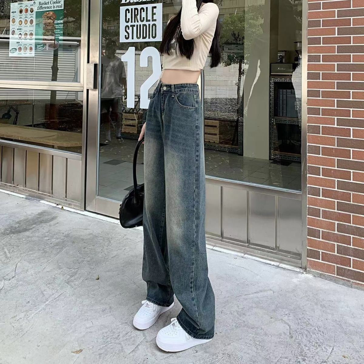 Casual Loose Fit Mop Pants for a Relaxed Modern Look