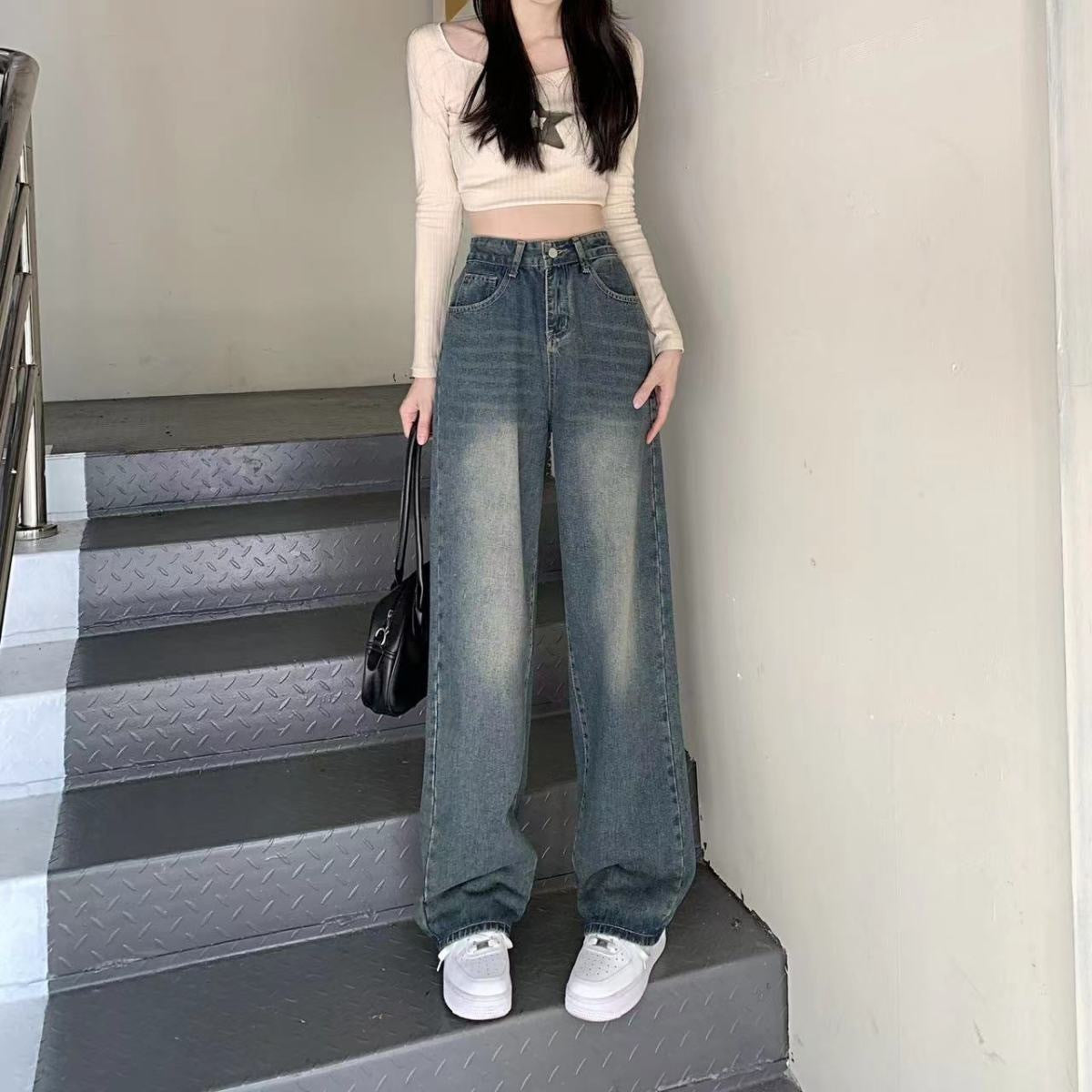 Casual Loose Fit Mop Pants for a Relaxed Modern Look