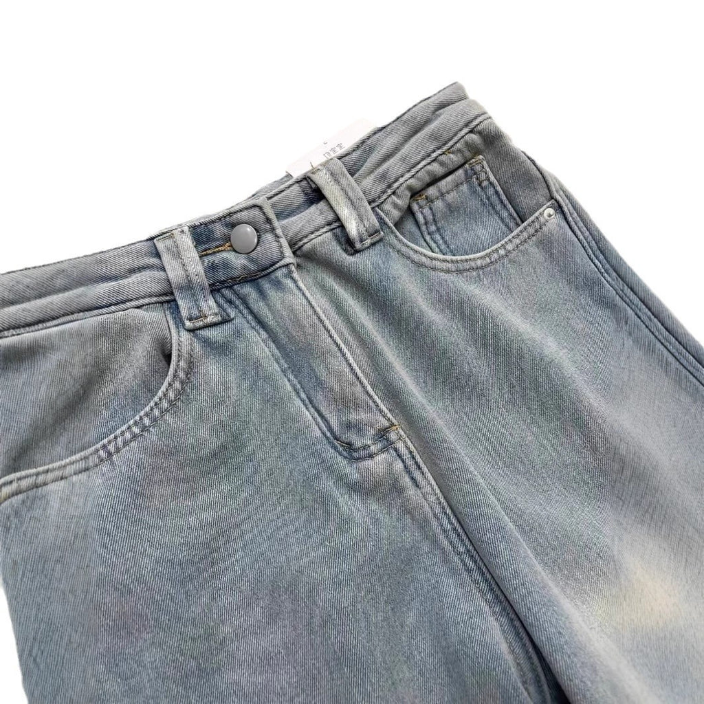 Cozy Fleece-Lined Straight Jeans – Stay Warm in Style