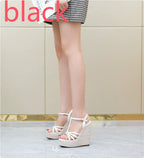 Casual Woven Platform Sandals – Elegant Height with Natural Charm